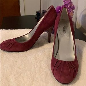 Guess pumps, never worn!